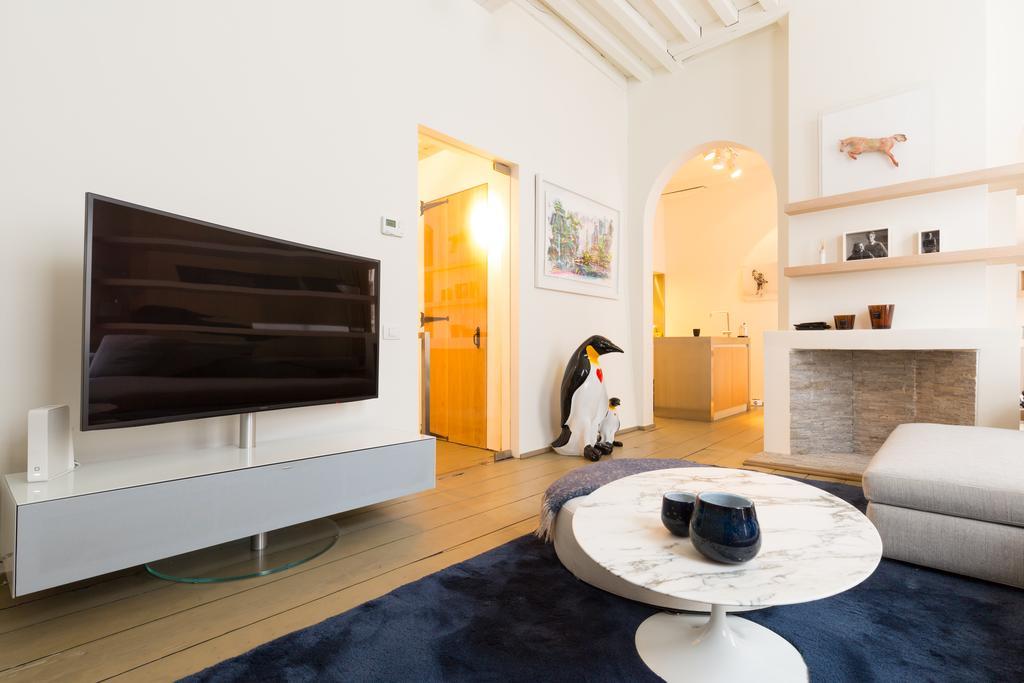 Y & L Villa Antwerp Luaran gambar