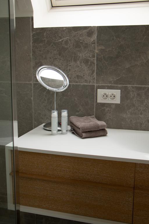 Y & L Villa Antwerp Luaran gambar