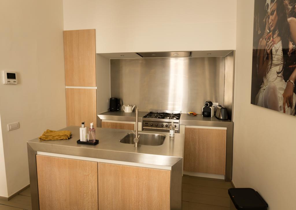 Y & L Villa Antwerp Luaran gambar